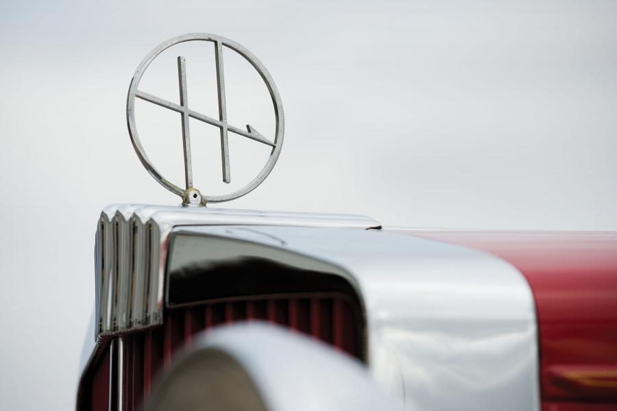 Логотип Hupmobile Model I-226 Coupe 1932 года  (фото 5 из 7)